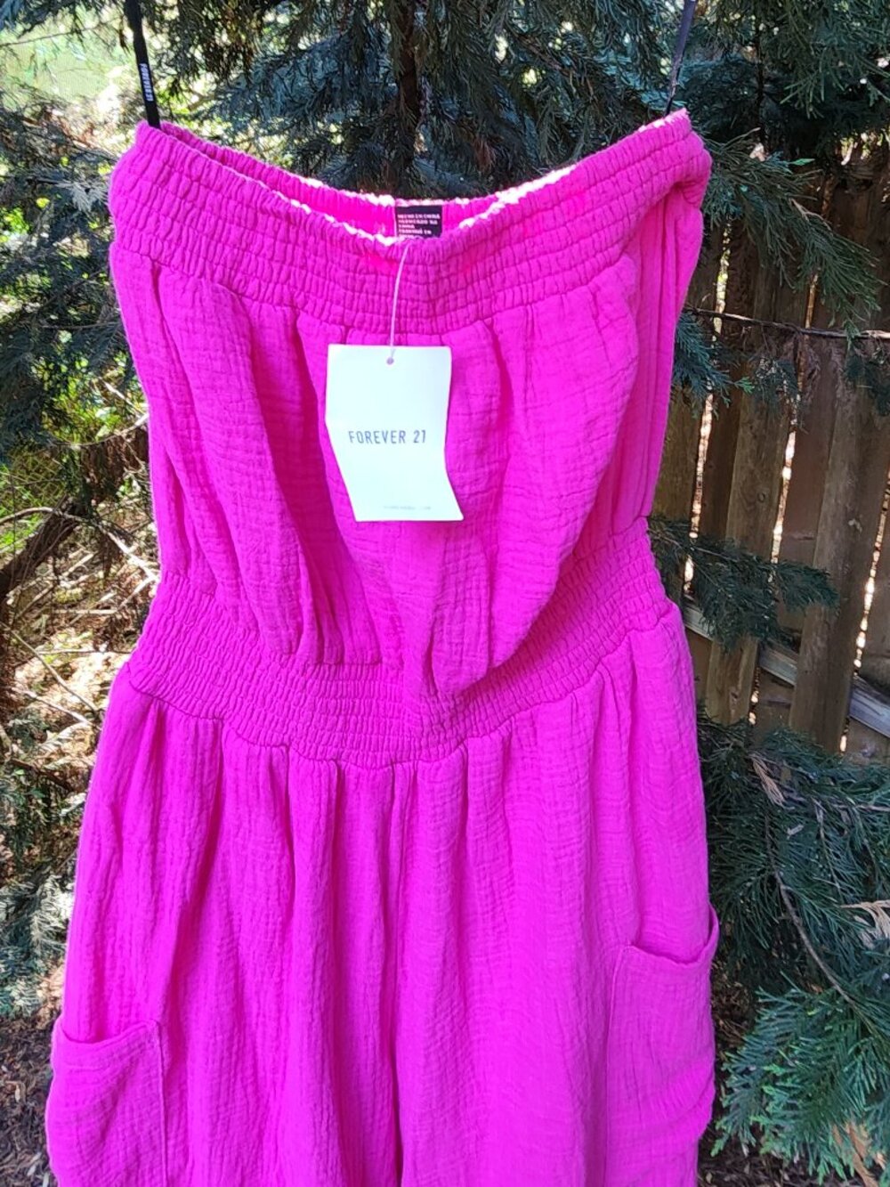 *NWT* 🩷🎀 XS Forever 21 bright pink wide leg strapless Cotton jumpsuit